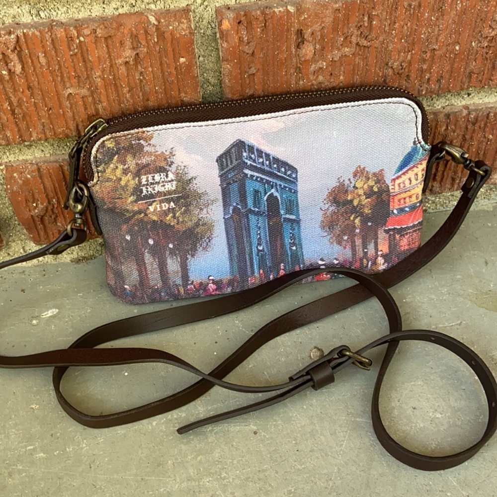 Vida Statement Clutch /Crossbody - image 1